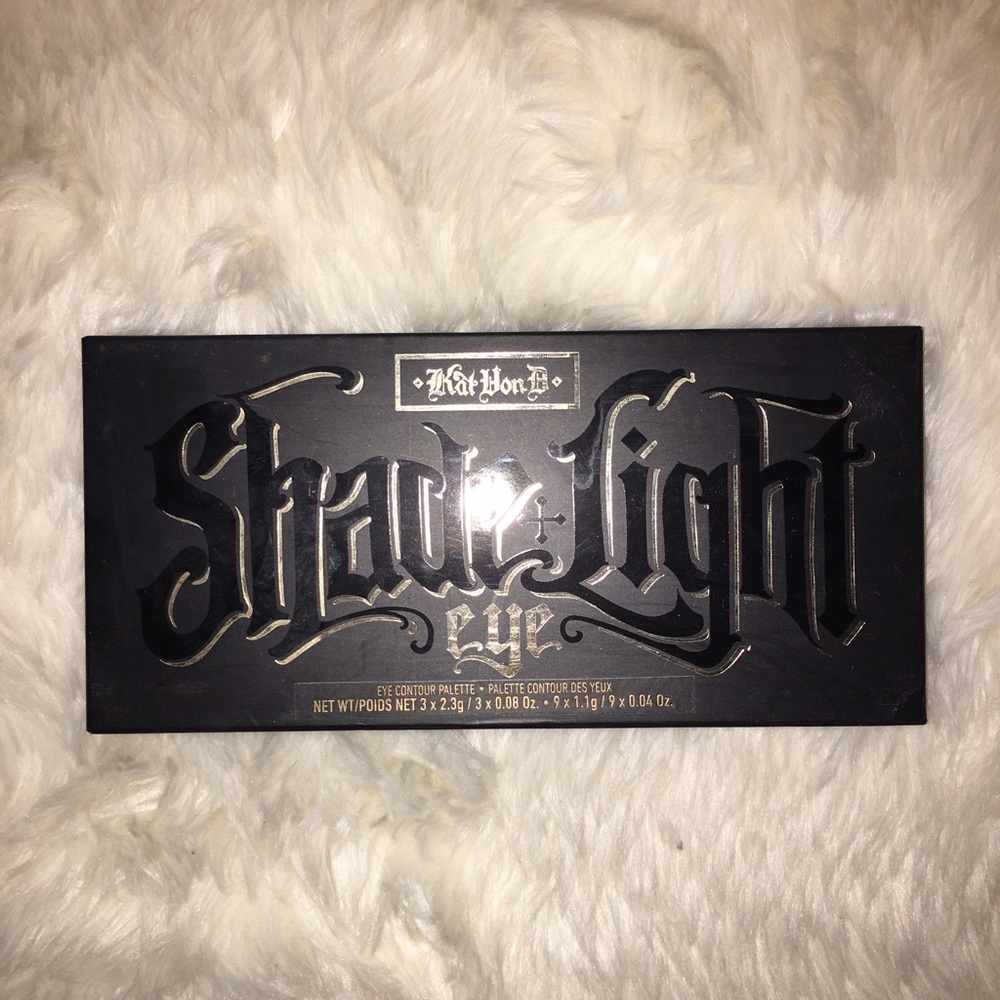 Kat Von D Shade and Light eye palette