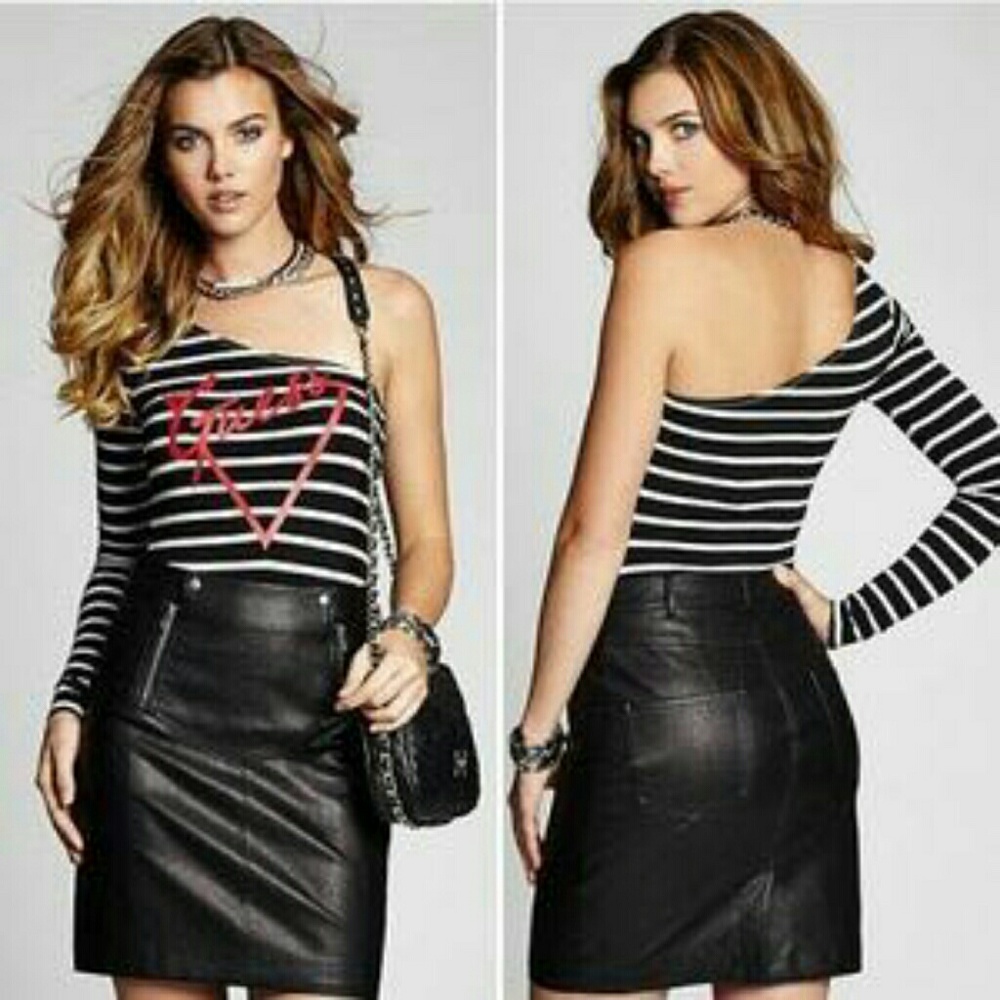 LONG-SLEEVE ONE-SHOULDER -BODYSUIT