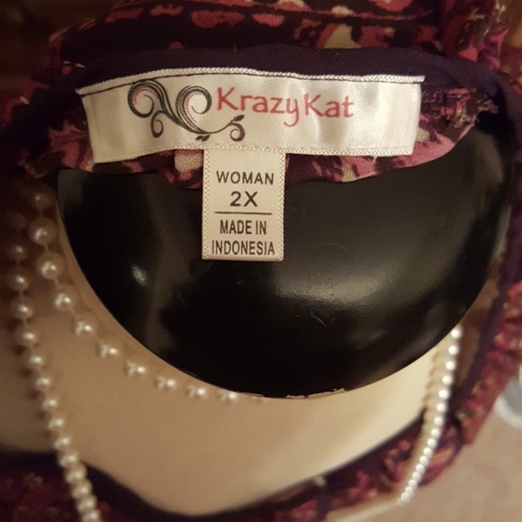 Beautiful shirt - Picture 4 of 4