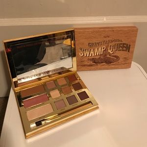 Tarte Grav3yardgirl Swamp Queen Pallet
