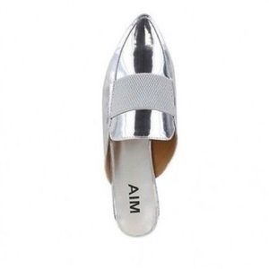 MIA Porsha Metallic Pointed Toe Slip-Ons Size 10