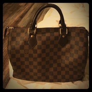authentic Luis Vuitton speedy (30 D)