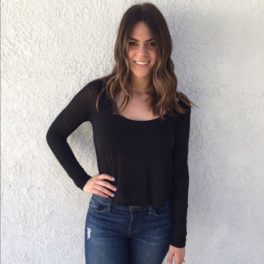 Black Long Sleeve Cropped Top