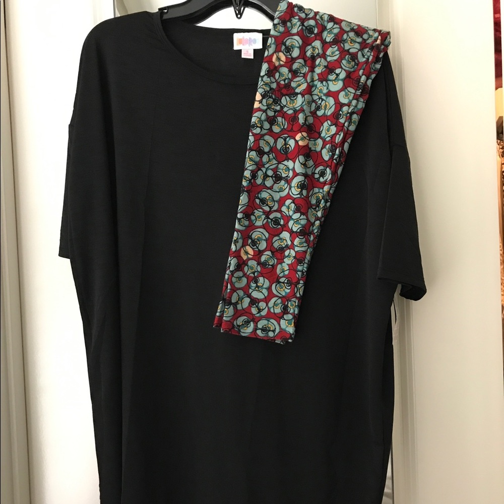 Lularoe NWT solid black small Irma outfit