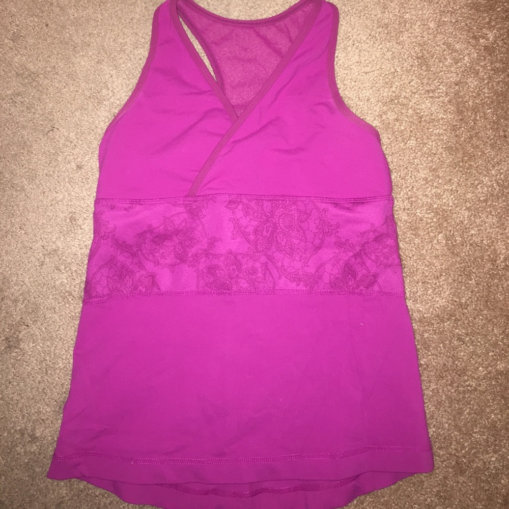 Lululemon top