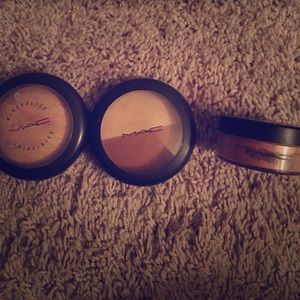 Bundle of MAC Face Highlight/Contour