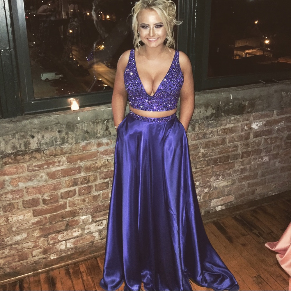Sherri hill prom dress