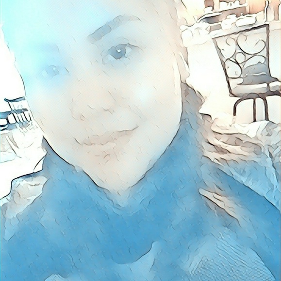 Meet your Posher, Vanessa - Picture 1 of 1