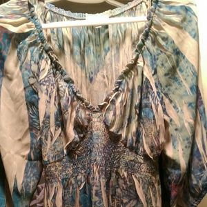 $10💖Very Beautiful "Fashion Bug" Babydoll Blouse