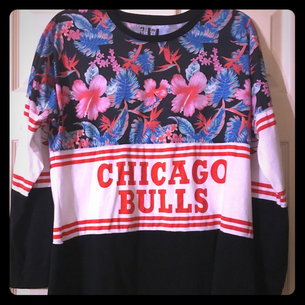 Chicago Bulls long sleeve shirt