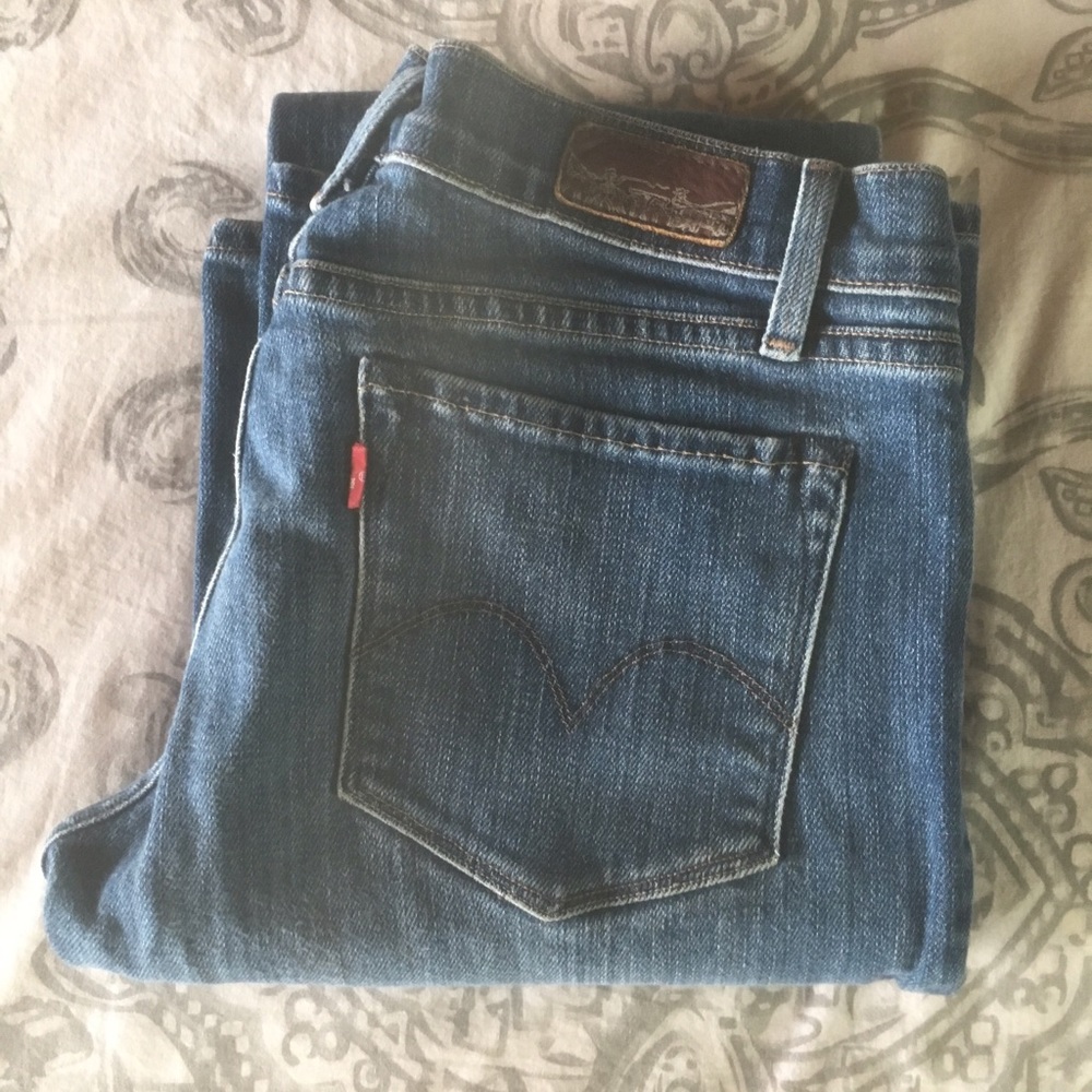 *BUNDLED*Women's Levi jeans