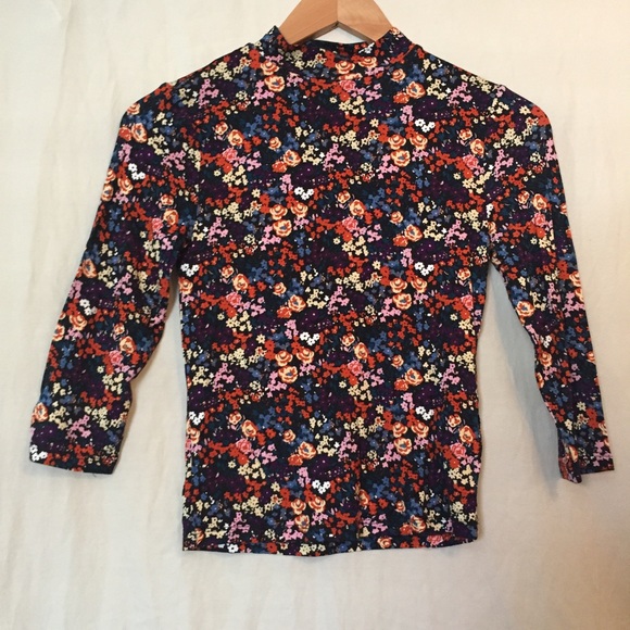 Floral long sleeve - Picture 1 of 2