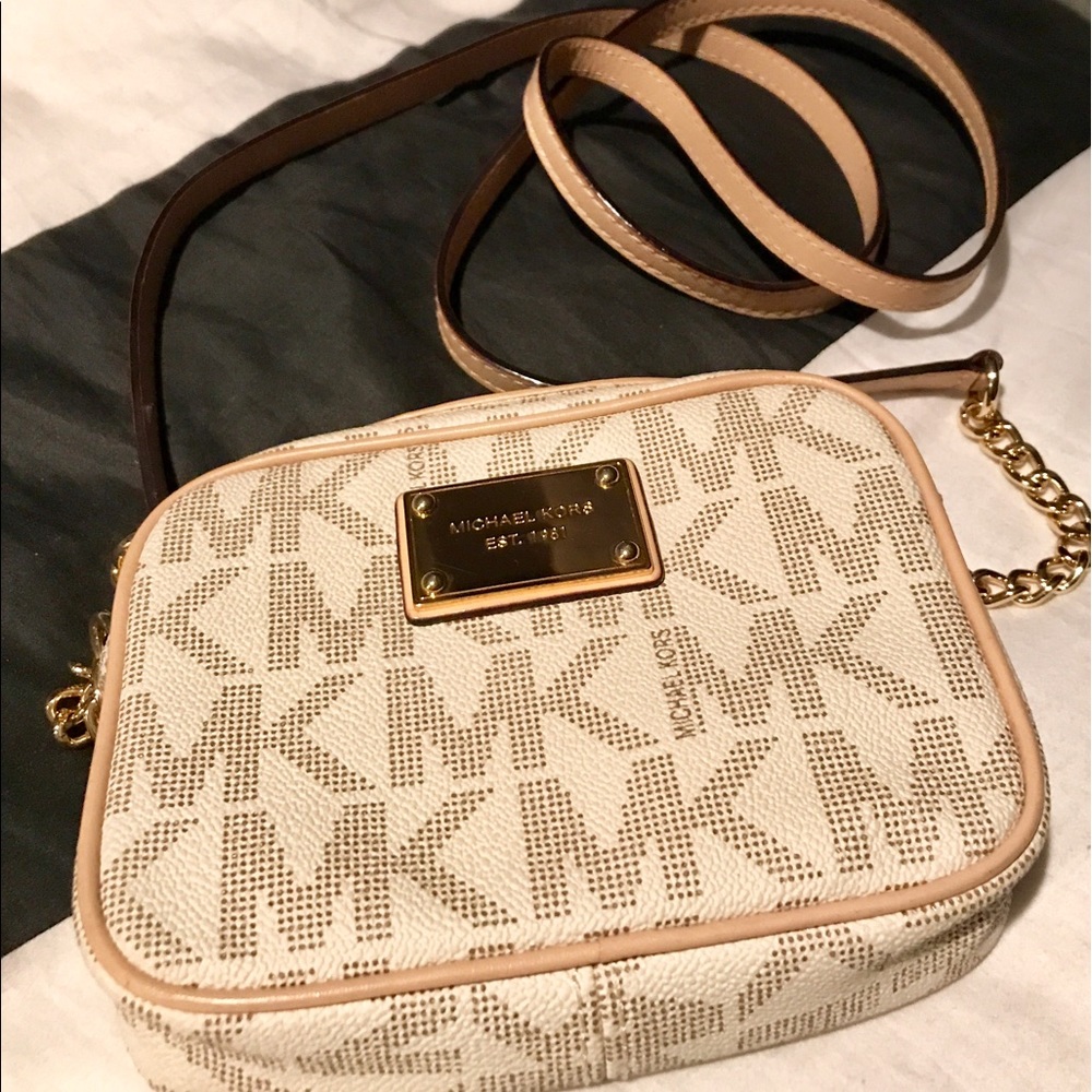 Michael Kors Crossbody