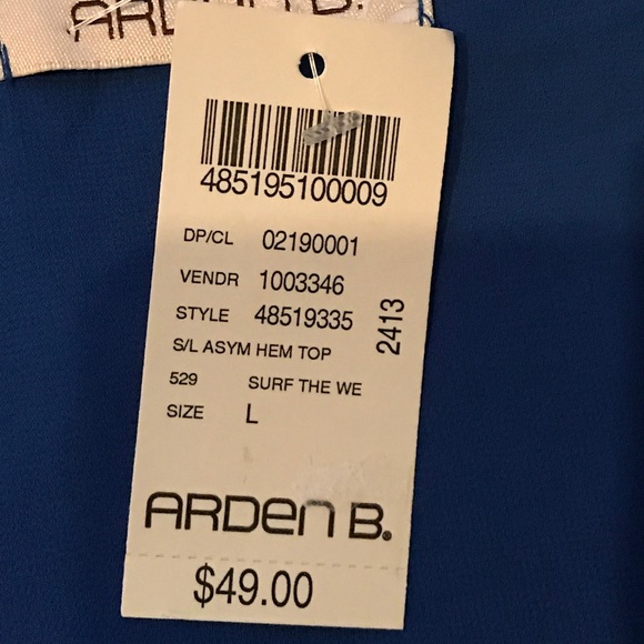 🌸Blue Top🌸 - Picture 3 of 4