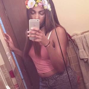 Meet your Posher, Christina