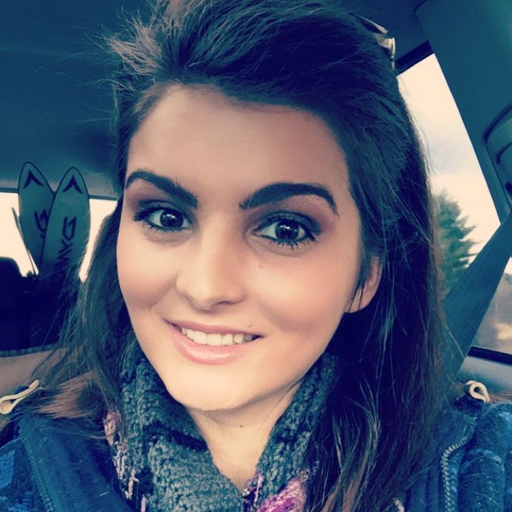Meet your Posher, Holly