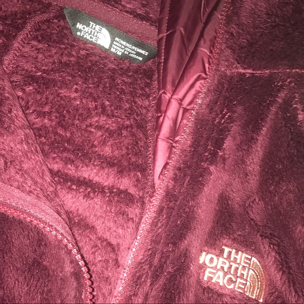 North Face Jacket (Maroon)
