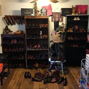 Allen Edmonds wall