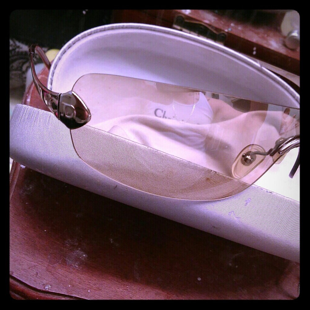 Christan dior sun glasses