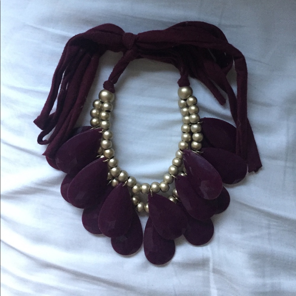 Burgundy necklace with matching earrings!