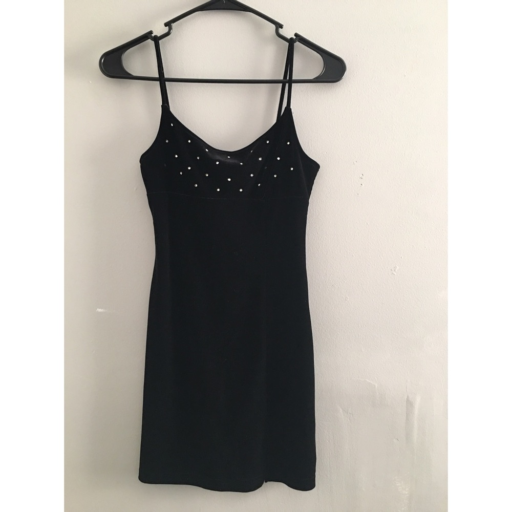 vintage velvet little black dress