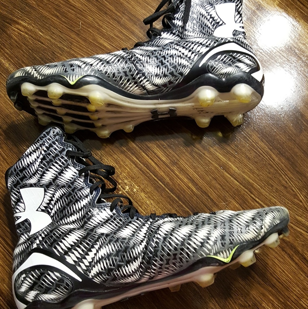 Men's Under Armour Football Cleats!