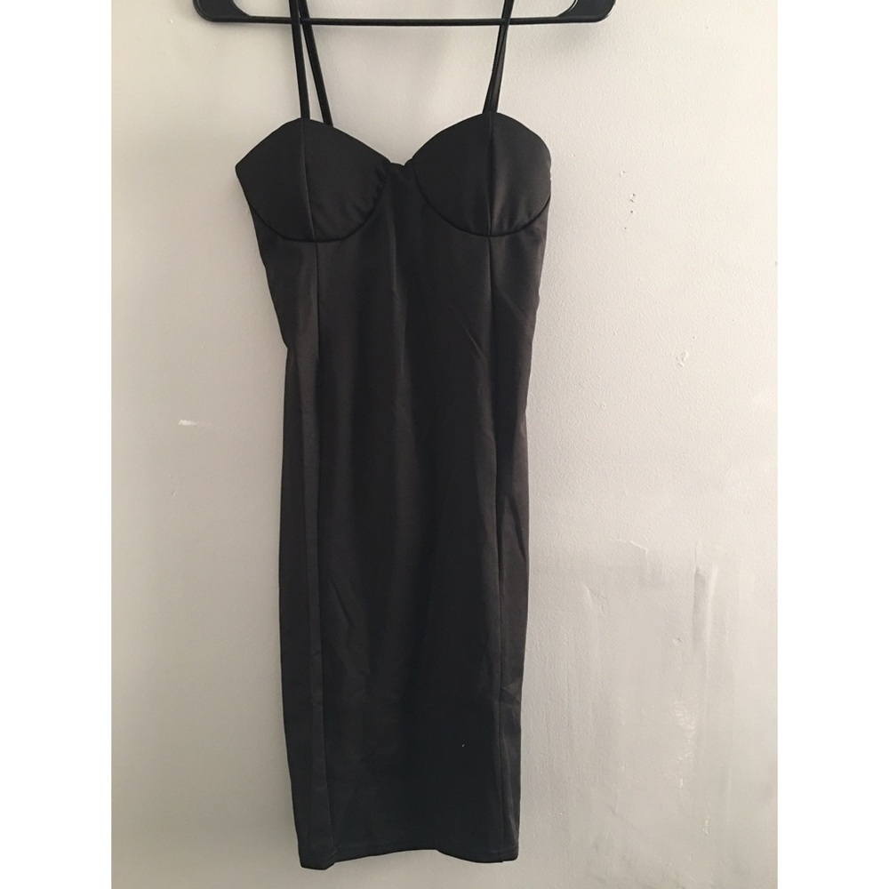 black body con dress