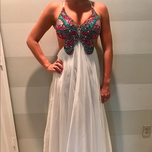 Terani Couture Dresses & Skirts - Terani Couture Butterfly Embellished Dress