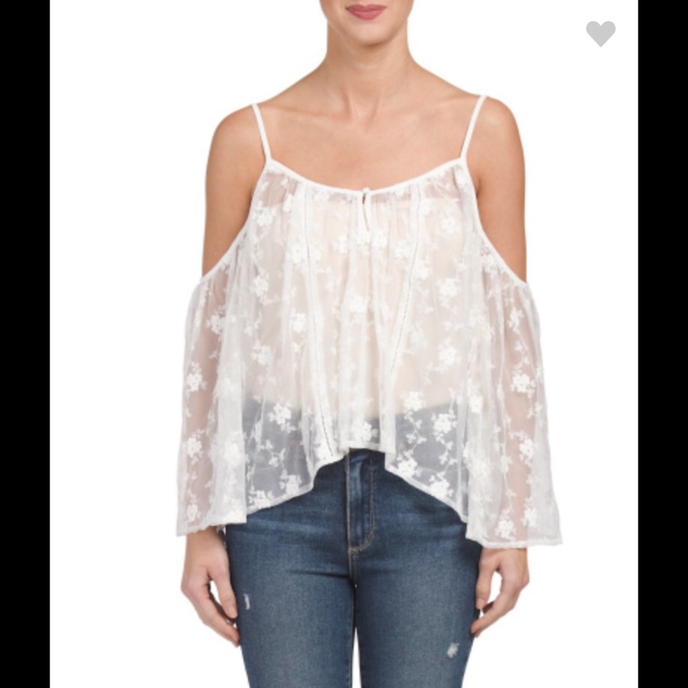 Cold shoulder top