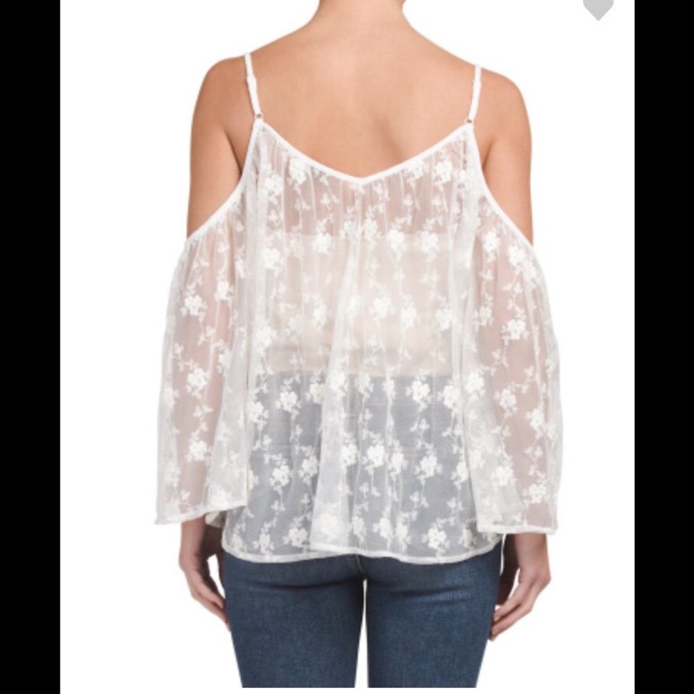 Cold shoulder top - Picture 2 of 4
