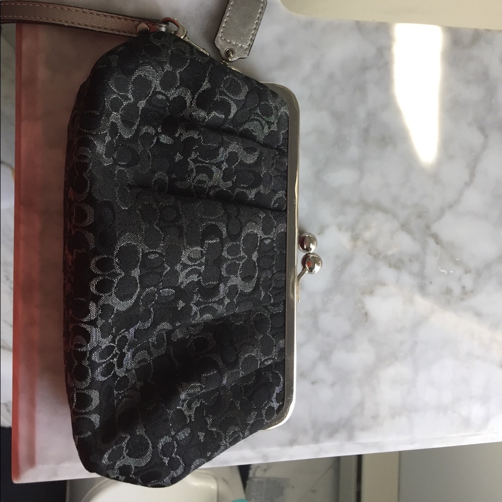 Like New - Beautiful Dress Black Coach Clutch