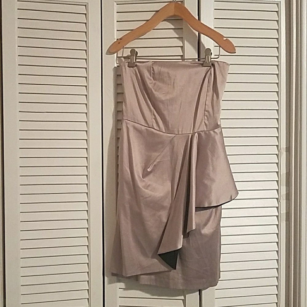 Dress - Picture 2 of 2