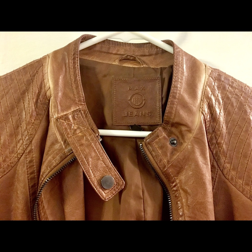 Leather jacket - Picture 2 of 3