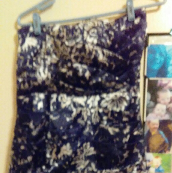 Dress - Picture 1 of 2