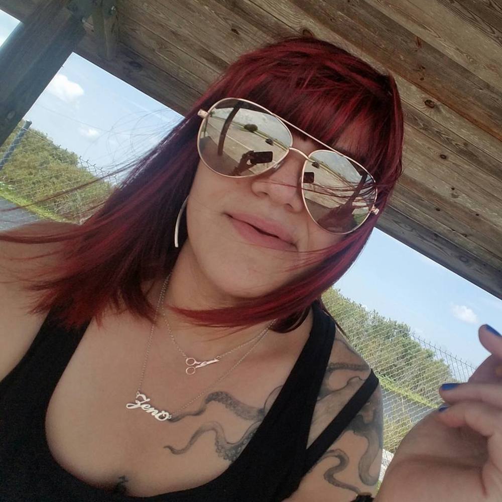 Meet your Posher, Zeni