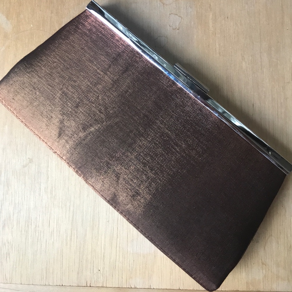 Small Shimmer/Brown Clutch - Picture 3 of 4