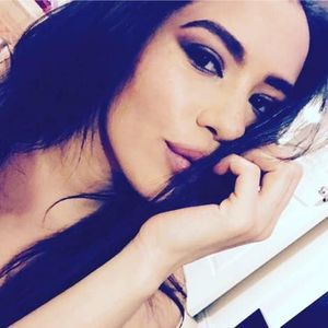 Meet your Posher, Lola