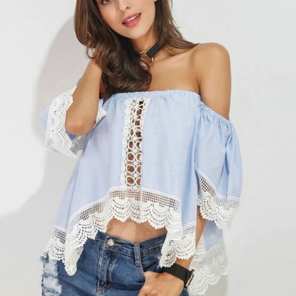 🦋JUST ARRIVED!🦋Lace Off the shoulder!