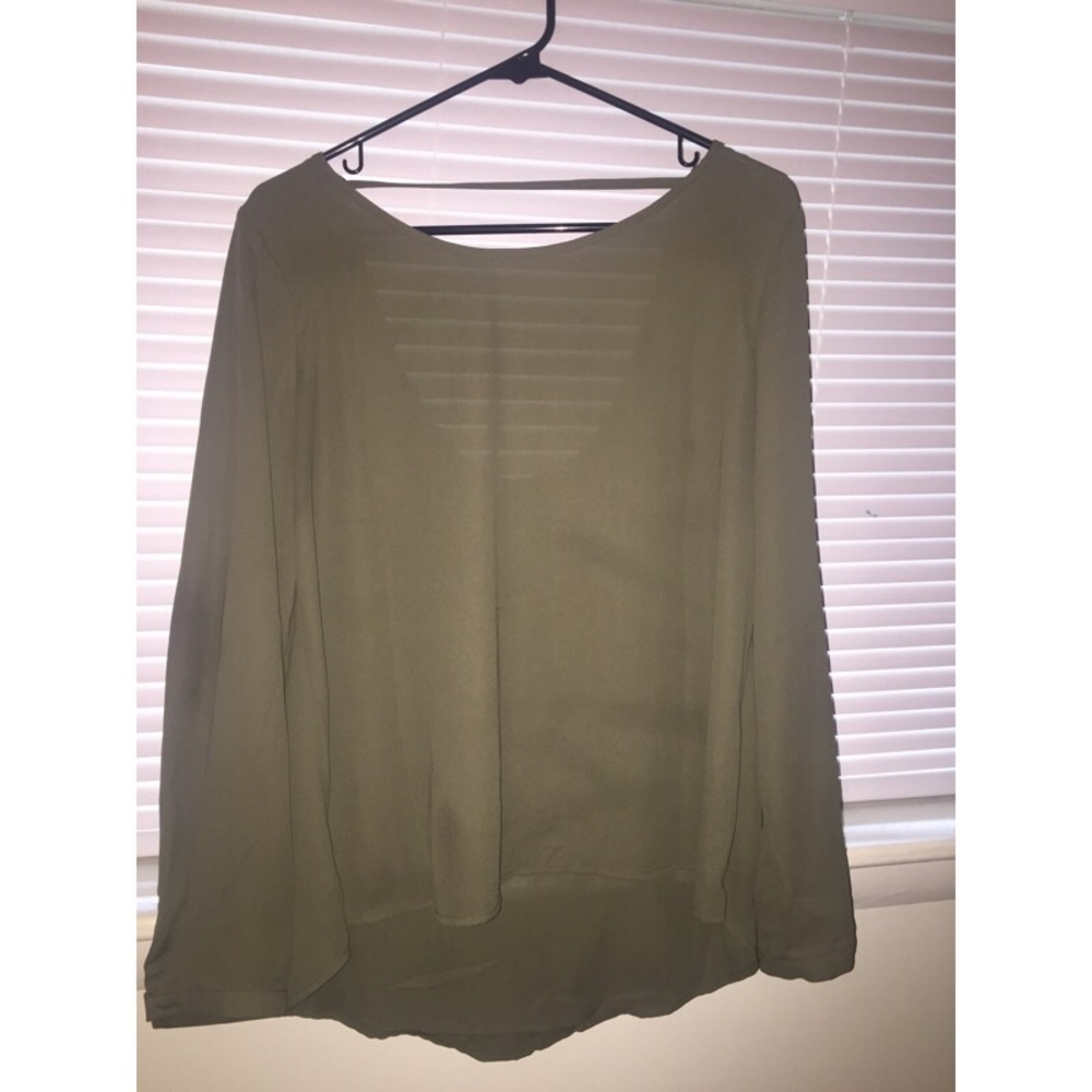 Grey top with an open back