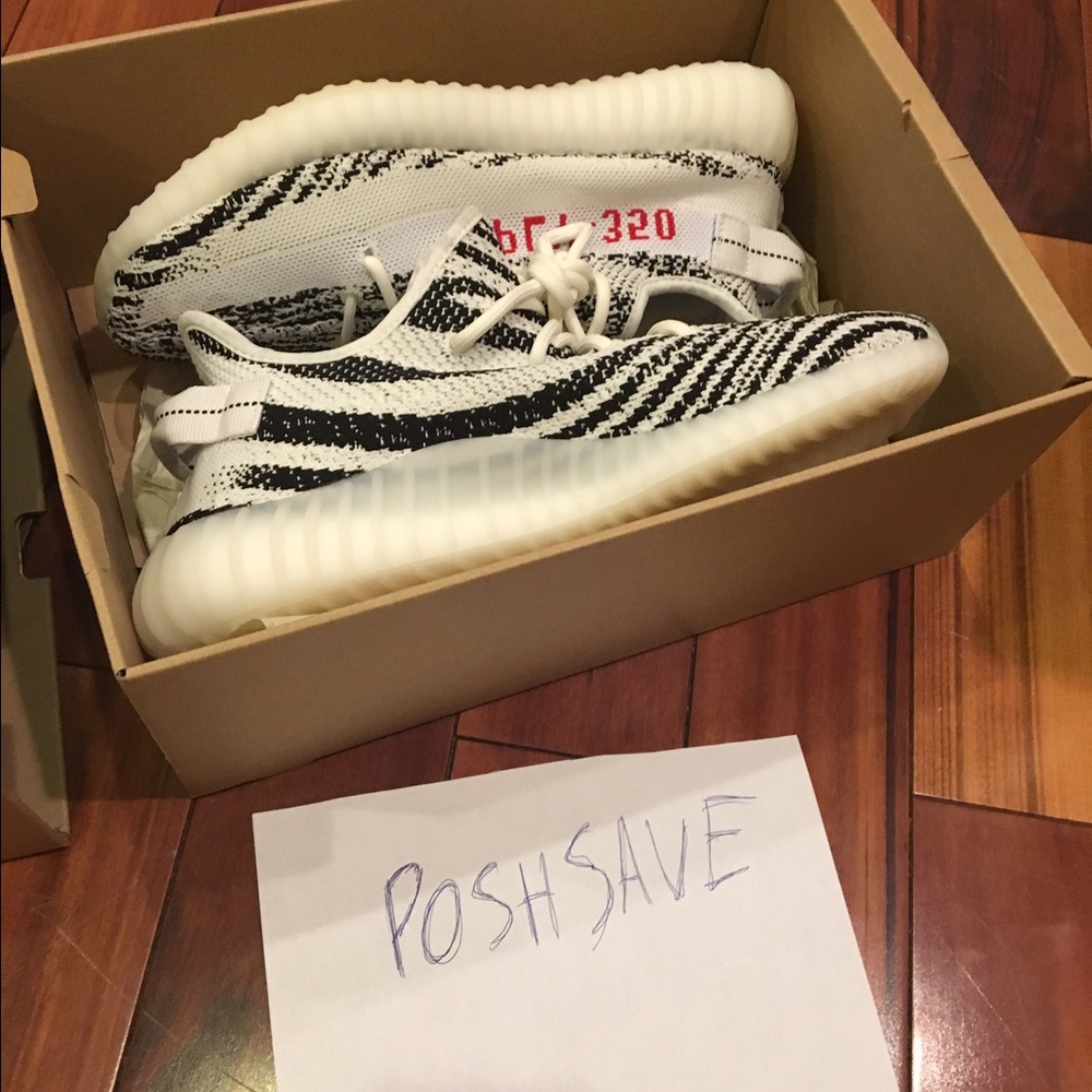 100% Authentic Yeezy 350 v2 zebra size 10.5