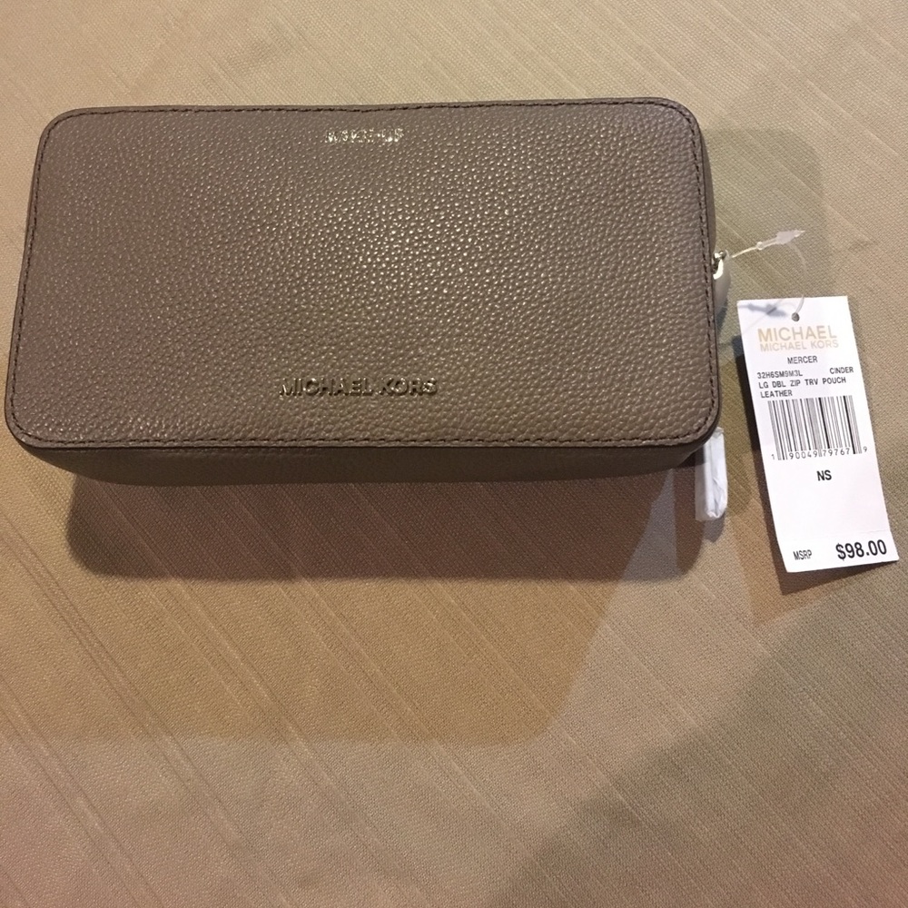 Michale Kors Makeup Bag