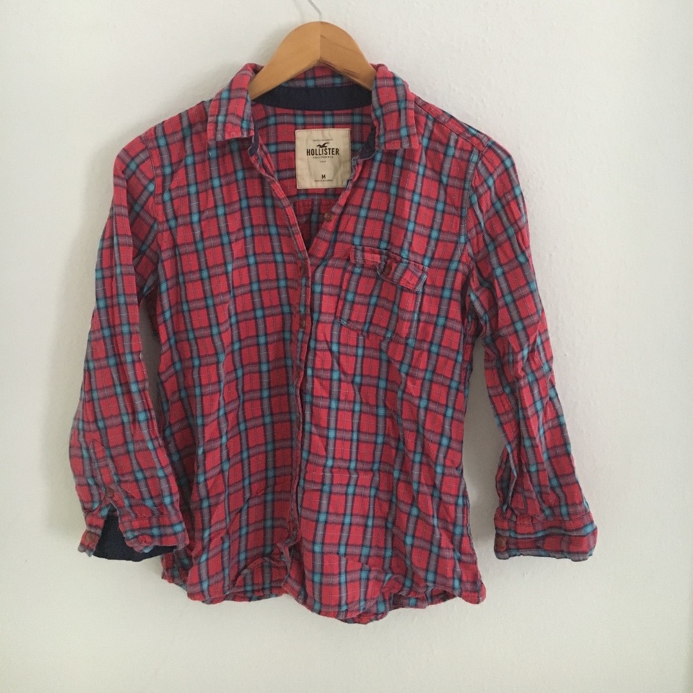 Hollis tee button down flannel!