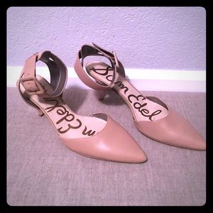Sam Edelman - Nude Kitten Heel
