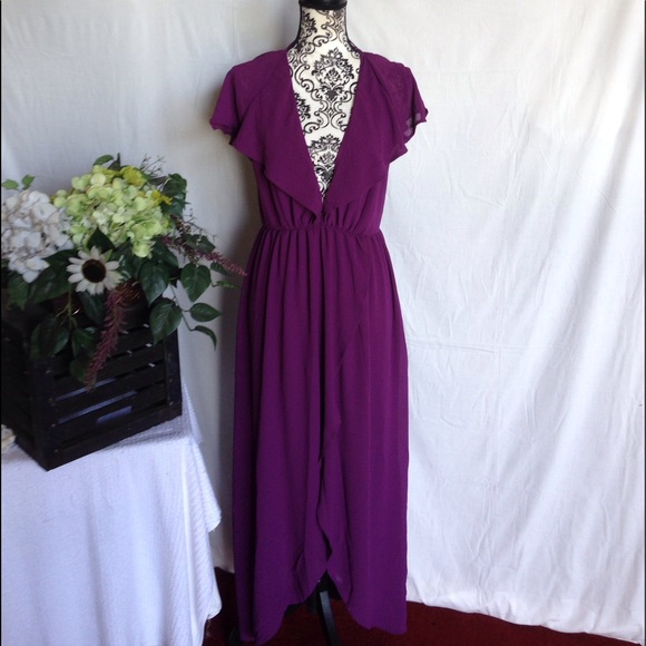 ⭐️SOLD⭐️Plum Chiffon Maxi Dress - Picture 2 of 4