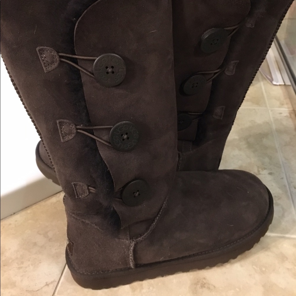 Brown ugg boots