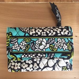 Vera Bradley island blooms wallet.