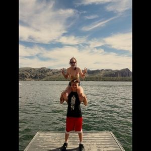 Meet your Posher, Brittany