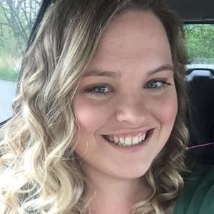 Meet your Posher, Leah