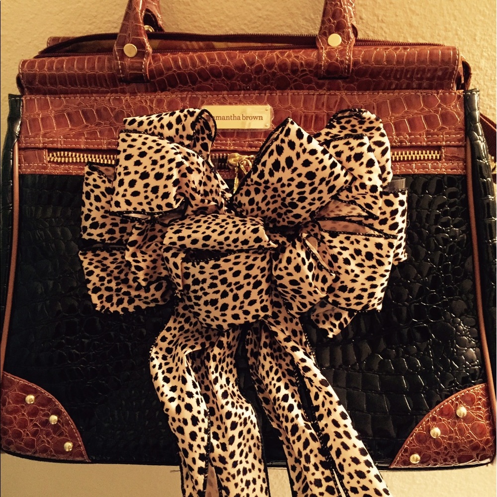 Brand-new with tags's Samantha Brown luggage purse