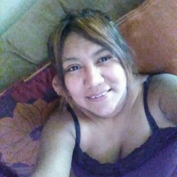 Meet your Posher, Mariana - Picture 1 of 1